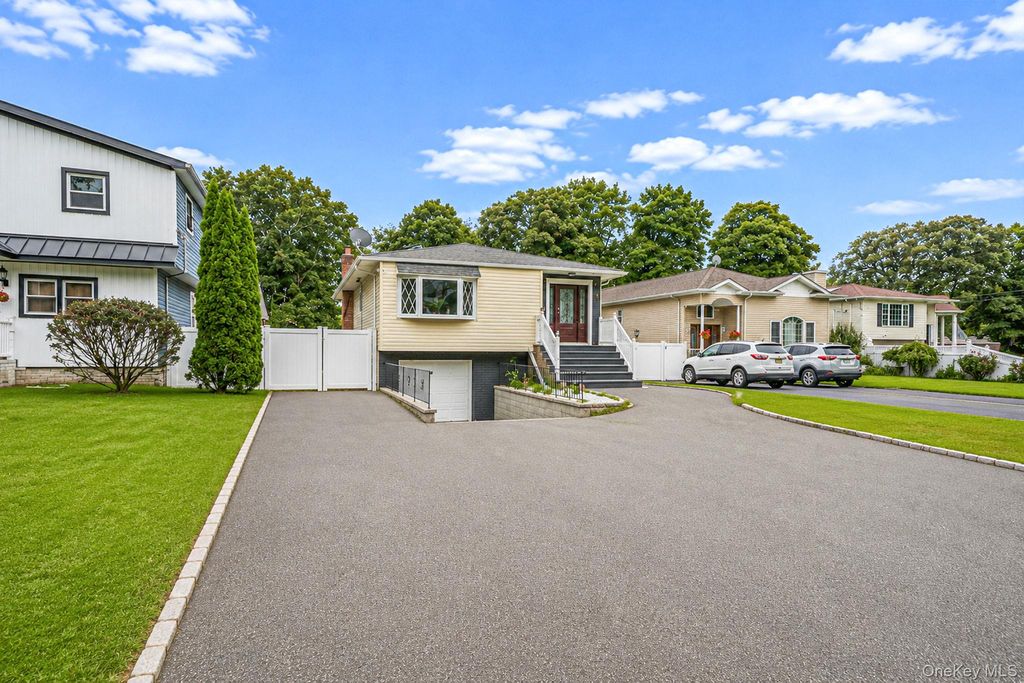 68 Prospect Drive, Brentwood, NY 11717 — photo 2