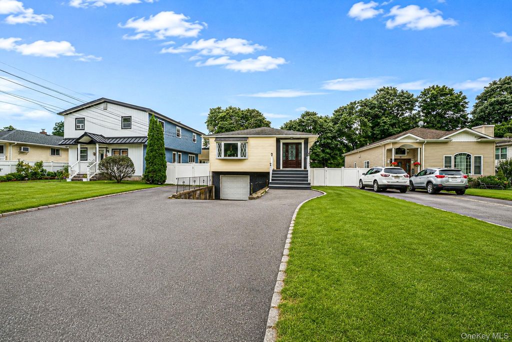 68 Prospect Drive, Brentwood, NY 11717 — photo 3