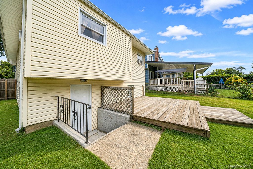 68 Prospect Drive, Brentwood, NY 11717 — photo 5