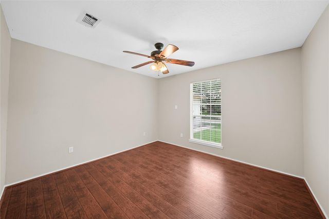 16306 Forest Bend Avenue, Friendswood, TX 77546