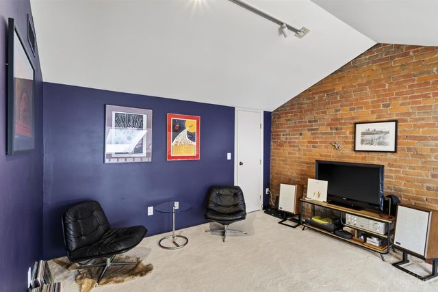 331 Milton Street, Cincinnati, OH 45202