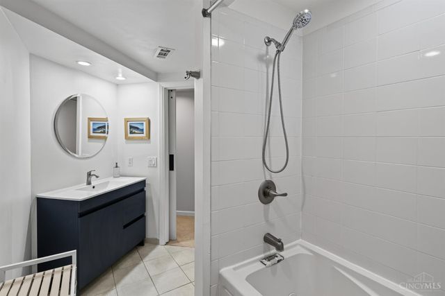 331 Milton Street, Cincinnati, OH 45202