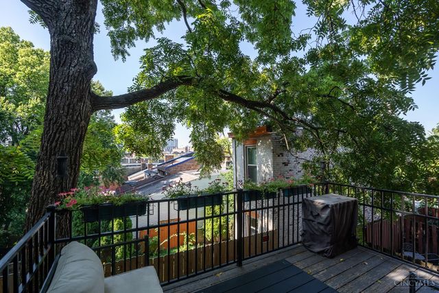 331 Milton Street, Cincinnati, OH 45202