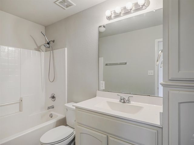 132 W County Road 4213, Decatur, TX 76234