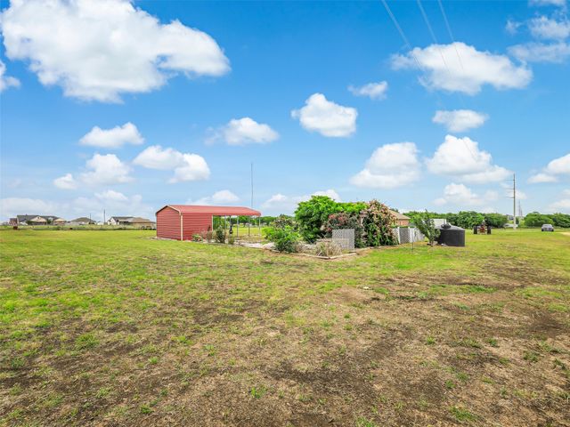 132 W County Road 4213, Decatur, TX 76234