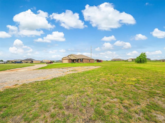132 W County Road 4213, Decatur, TX 76234