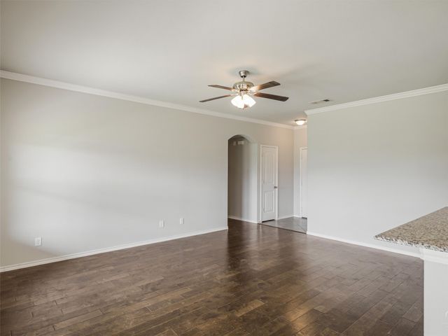 132 W County Road 4213, Decatur, TX 76234