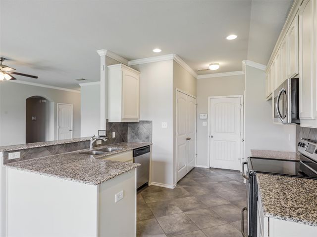 132 W County Road 4213, Decatur, TX 76234