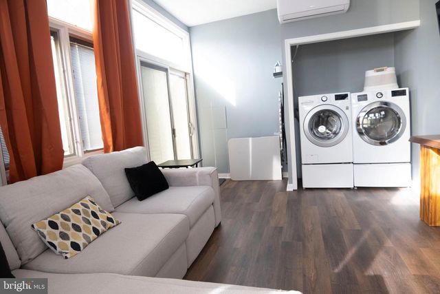 2427 IRVING ST NE, Washington, DC 20018