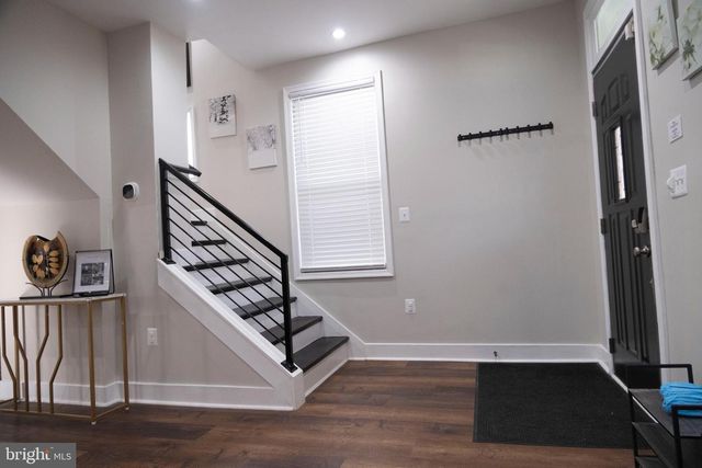 2427 IRVING ST NE, Washington, DC 20018