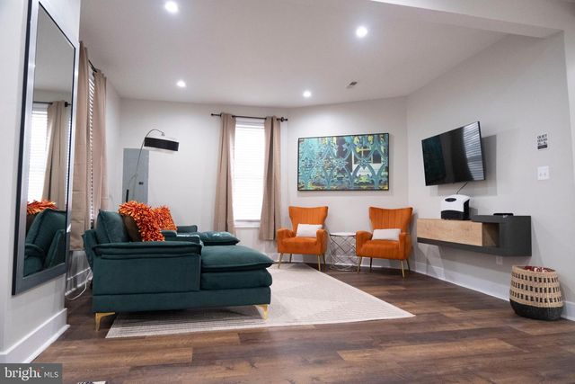 2427 IRVING ST NE, Washington, DC 20018