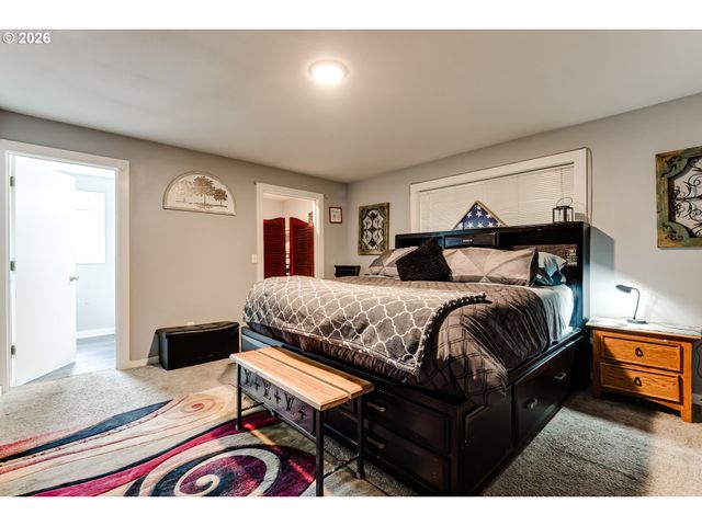 24970 HUNTER Ave, Veneta, OR 97487