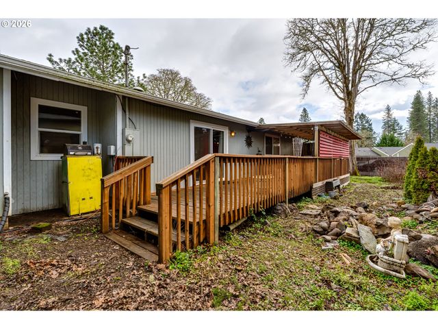 24970 HUNTER Ave, Veneta, OR 97487