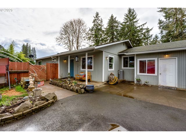 24970 HUNTER Ave, Veneta, OR 97487