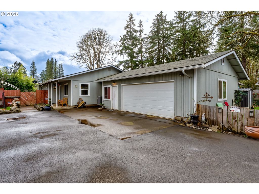 24970 HUNTER Ave, Veneta, OR 97487