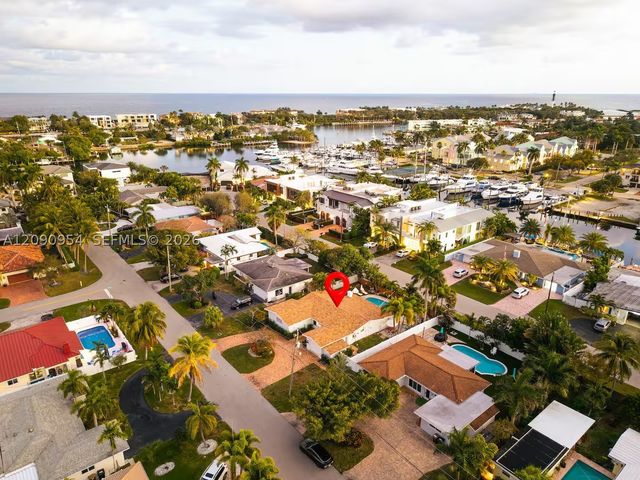 2784 NE 30th St 1, Lighthouse Point, FL 33064