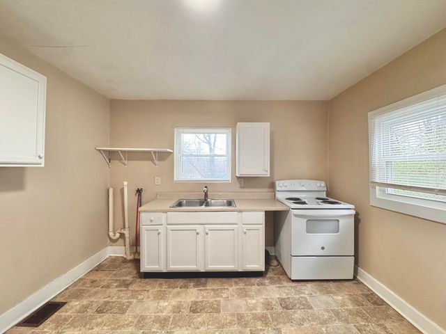 424 Hanson Street, Paris, KY 40361