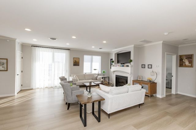 3200 11th Street S 317, Fargo, ND 58104