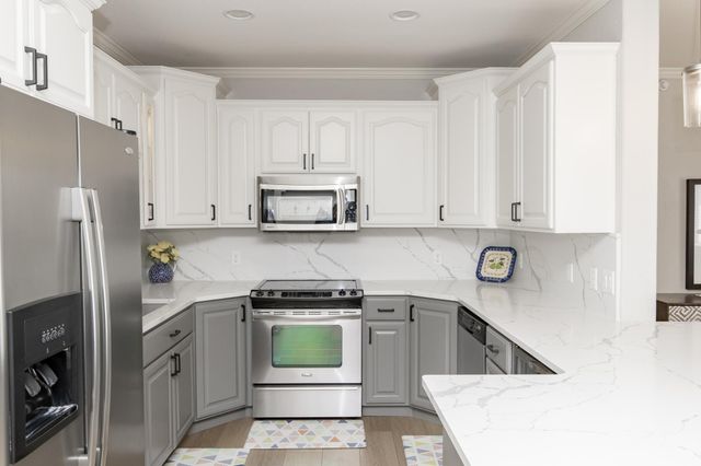 3200 11th Street S 317, Fargo, ND 58104