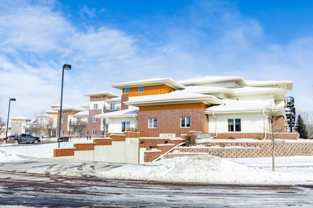 3200 11th Street S 317, Fargo, ND 58104