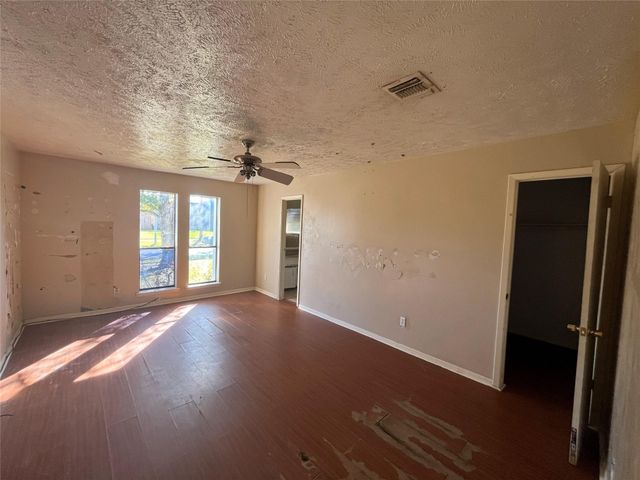 9867 Sageroyal Lane, Houston, TX 77089