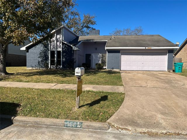 9867 Sageroyal Lane, Houston, TX 77089