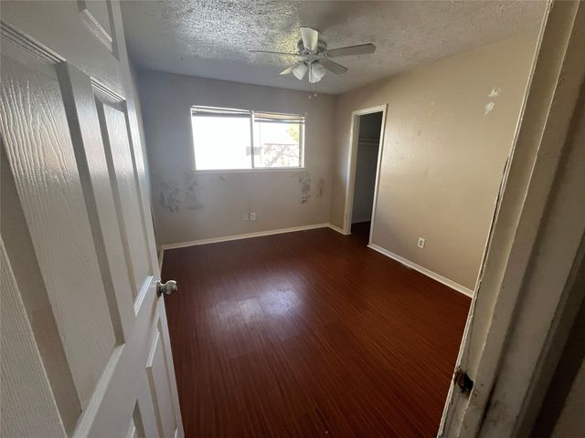 9867 Sageroyal Lane, Houston, TX 77089