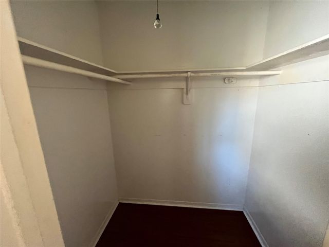 9867 Sageroyal Lane, Houston, TX 77089