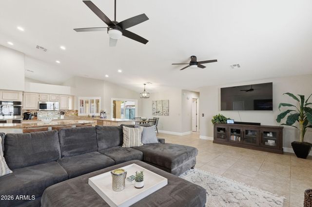 7228 W EUGIE Avenue, Peoria, AZ 85381