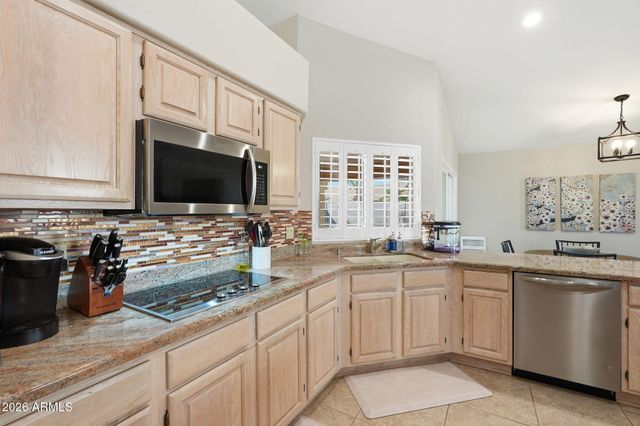 7228 W EUGIE Avenue, Peoria, AZ 85381