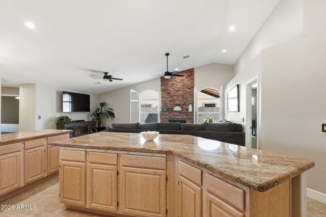 7228 W EUGIE Avenue, Peoria, AZ 85381