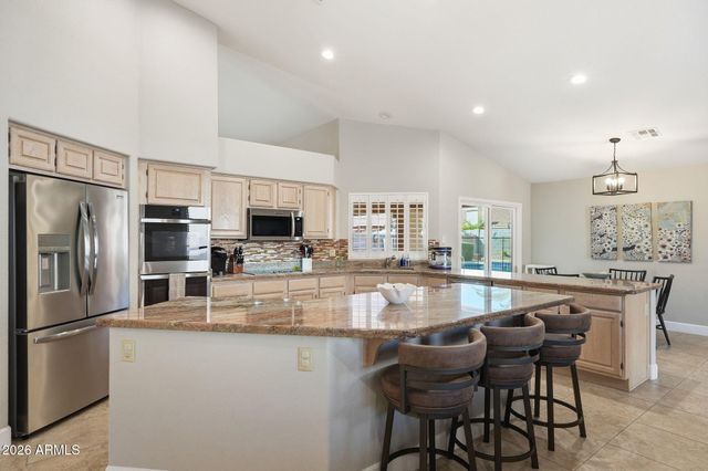 7228 W EUGIE Avenue, Peoria, AZ 85381