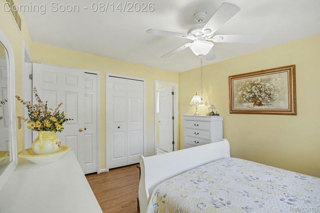 41595 Berly Drive, Clinton Charter Township, MI 48038