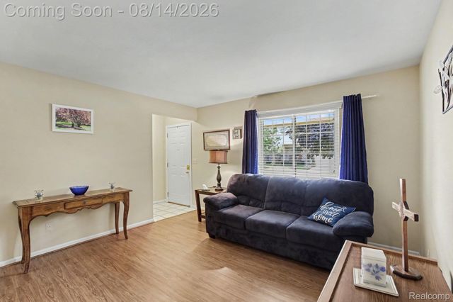 41595 Berly Drive, Clinton Charter Township, MI 48038