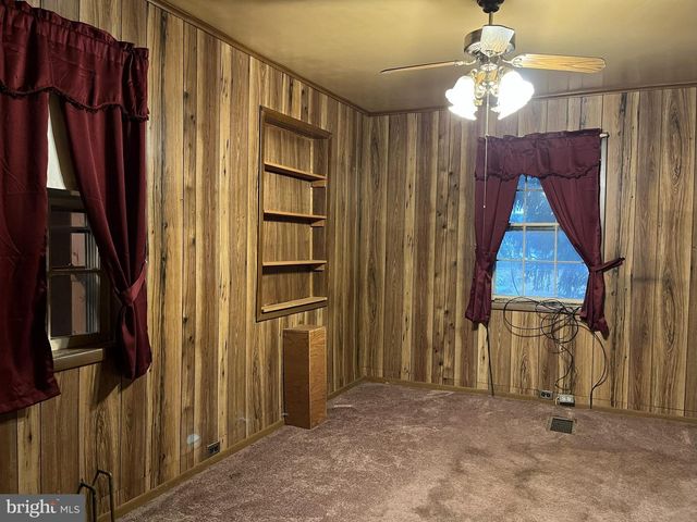 1703 INDUSTRIAL PARK RD, Mifflintown, PA 17059