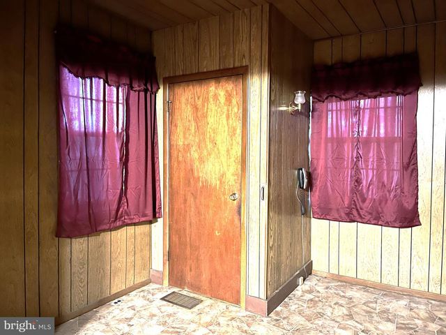 1703 INDUSTRIAL PARK RD, Mifflintown, PA 17059