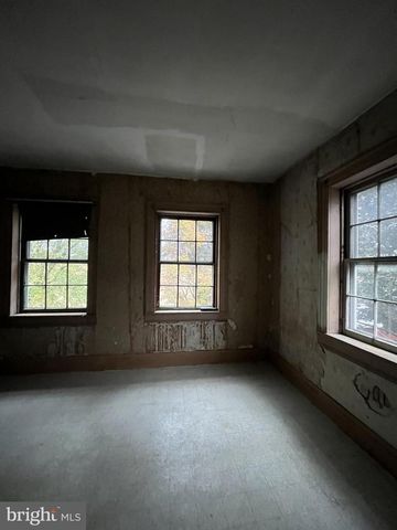 1703 INDUSTRIAL PARK RD, Mifflintown, PA 17059