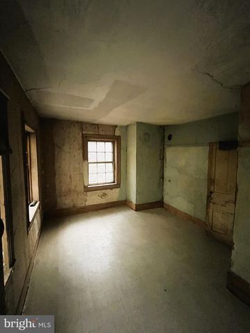 1703 INDUSTRIAL PARK RD, Mifflintown, PA 17059