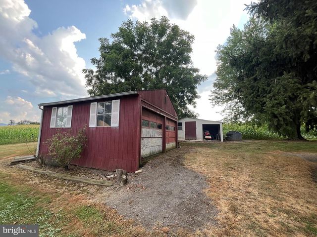 1703 INDUSTRIAL PARK RD, Mifflintown, PA 17059