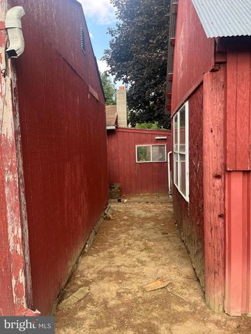 1703 INDUSTRIAL PARK RD, Mifflintown, PA 17059