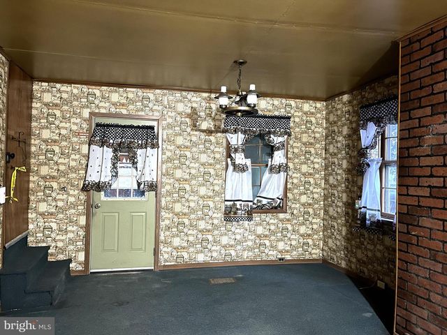 1703 INDUSTRIAL PARK RD, Mifflintown, PA 17059