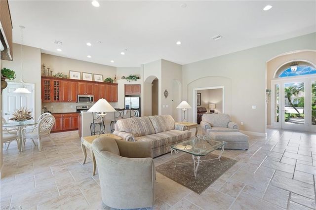 12118 Wicklow LN, Naples, FL 34120