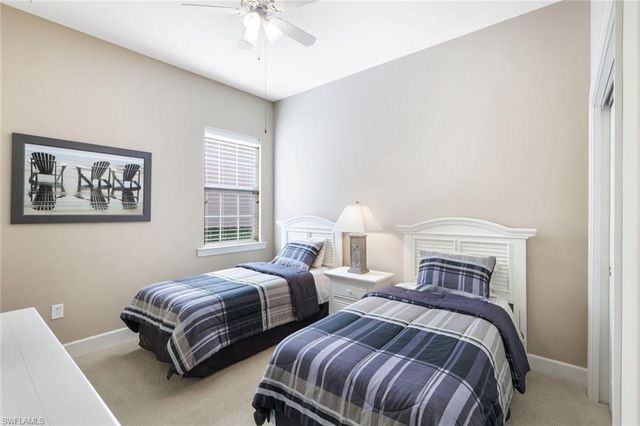 12118 Wicklow LN, Naples, FL 34120