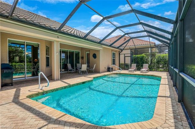 12118 Wicklow LN, Naples, FL 34120