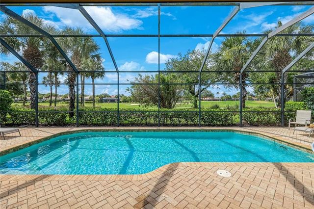 12118 Wicklow LN, Naples, FL 34120