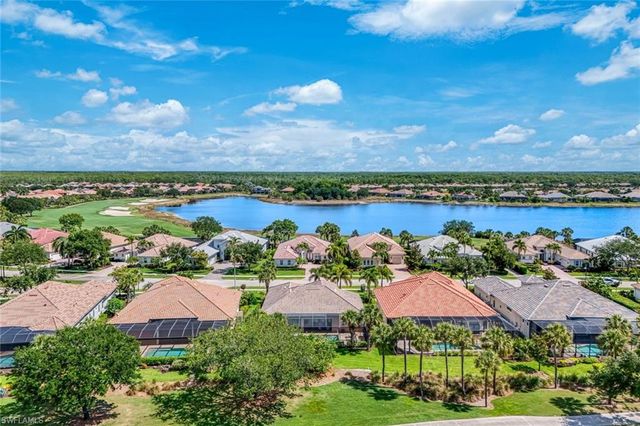 12118 Wicklow LN, Naples, FL 34120
