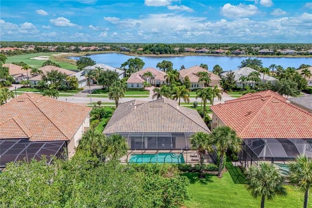 12118 Wicklow LN, Naples, FL 34120
