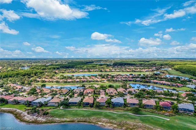 12118 Wicklow LN, Naples, FL 34120