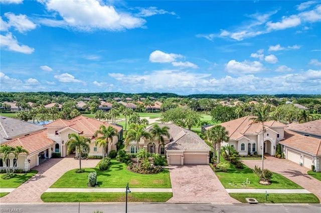 12118 Wicklow LN, Naples, FL 34120