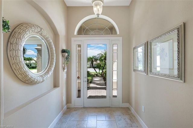 12118 Wicklow LN, Naples, FL 34120